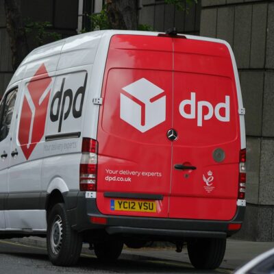 DPD_delivery_van,_Monmouth_Street,_Covent_Garden_01