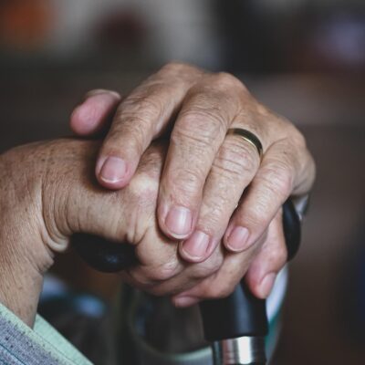 care-for-the-elderly-g33dfeaad3_1920