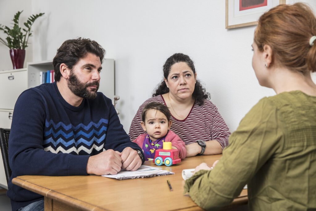 Der Bund will Sozialhilfeleistungen für Ausländer*innen aus Drittstaaten kürzen – der Vorschlag stösst auf Widerstand.