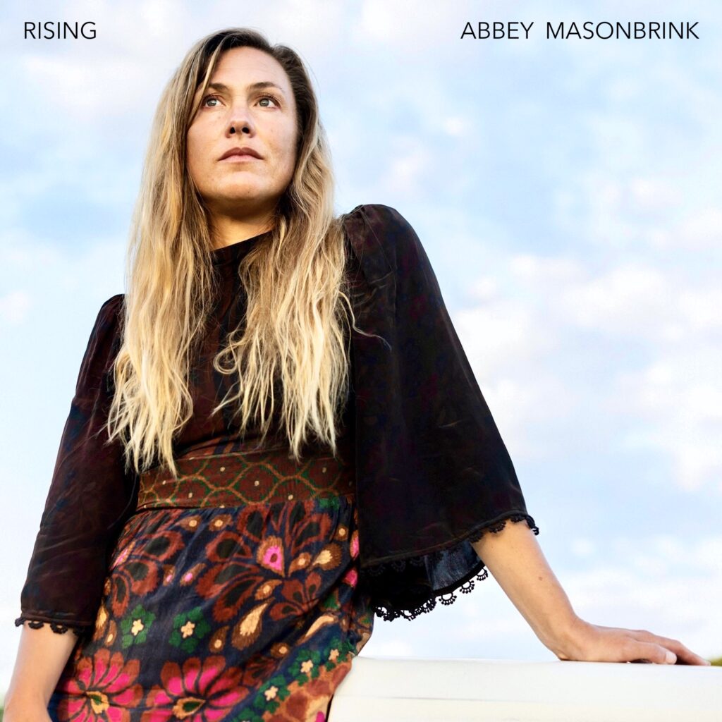 Mystischer Folk-Pop aus Kansas: Abbey Masonbrinks Debütalbum ist zauberhauft düster.