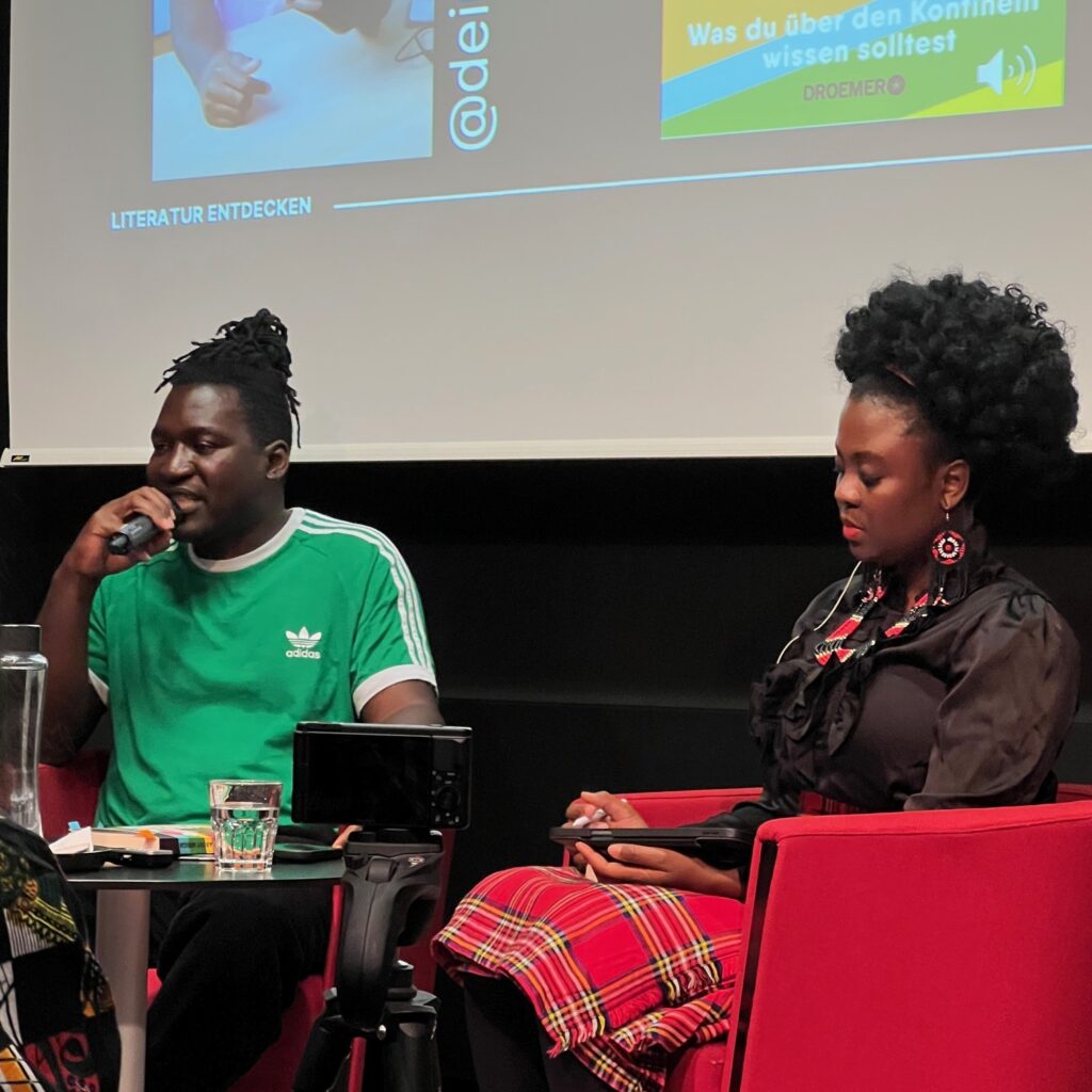 In «All about Africa: Was du über den Kontinent wissen solltest» schreibt Stève Hiobi über die Griots und Kolonialismus.