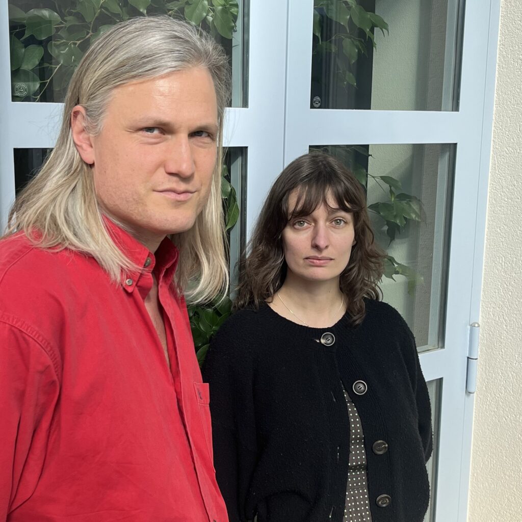 Pünktlich zum Release ihrer ersten Solo-EP.