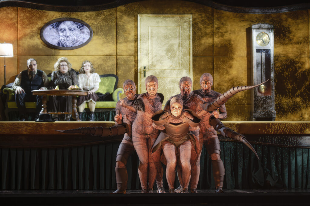Gespräche über Die Verwandlung als Oper im Theater Winterthur.
